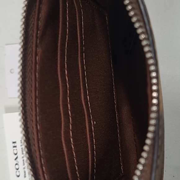 Coach Women's Wristlet - Picture 9 of 10